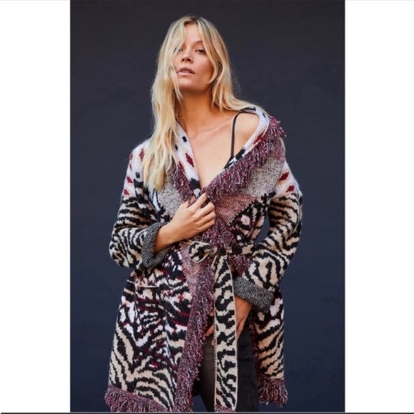 ANTHROPOLOGIE FRINGED WRAPPED CARDIGAN SWEATER JACKET COAT TOP BLACK SIZE XS NWT - Picture 4 of 16